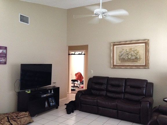 2nd image of 4065 Lancaster Dr