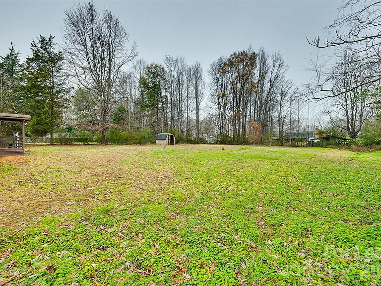 128 Summerglen Dr — Photo 24
