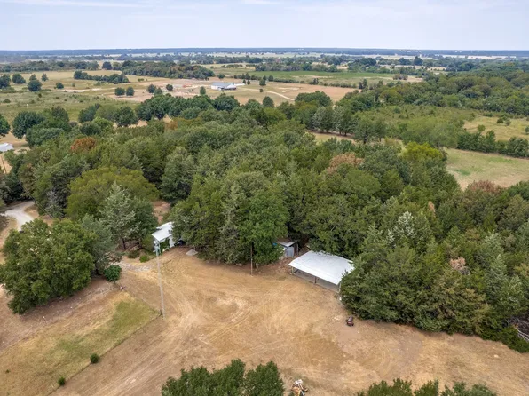 1842 County Road 1105, Ravenna, TX 75476