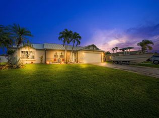 154 SW South Wakefield Cir, Port Saint Lucie, FL 34953
