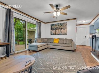 3465 Hazelton Ave, Rochester Hills, MI 48307