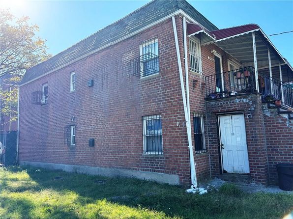 new-york-city-new-york-458390662 picture