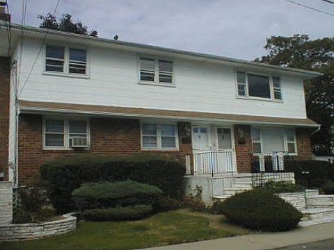 1st image of 270 Louis Ave