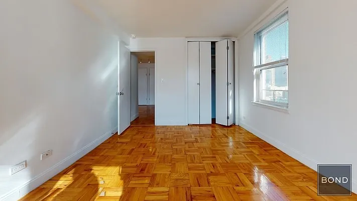 Rented by Bond New York | media 27