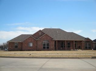 716 N White Tail Way, Mustang, OK 73064