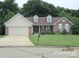 5 Pinehurst Green Ct, O'Fallon, MO 63366