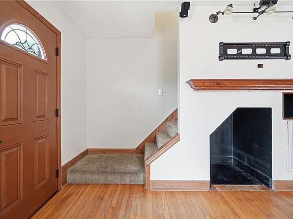 4th image of 1338 Boxwood Cir