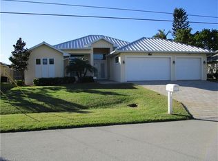 1318 SW 4th Ct, Cape Coral, FL 33991