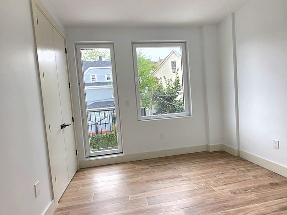 5th image of 450 E 26th St #2C