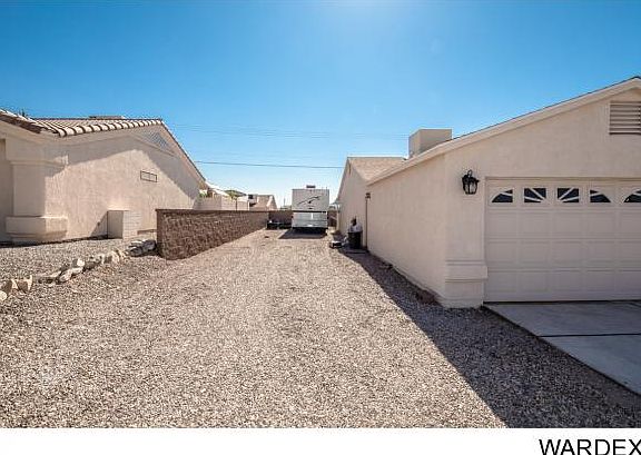 3rd image of 2340 Malahini Dr