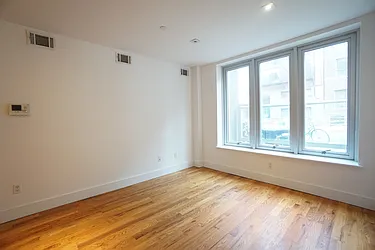 Rented by Rennit Inc.