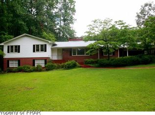 2207 Tanglewood Dr, Sanford, NC 27330