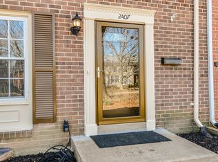 2407 Alsop Ct, Reston, VA 20191