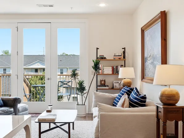 702 Wedgewood Park APT 505, Nashville, TN 37203