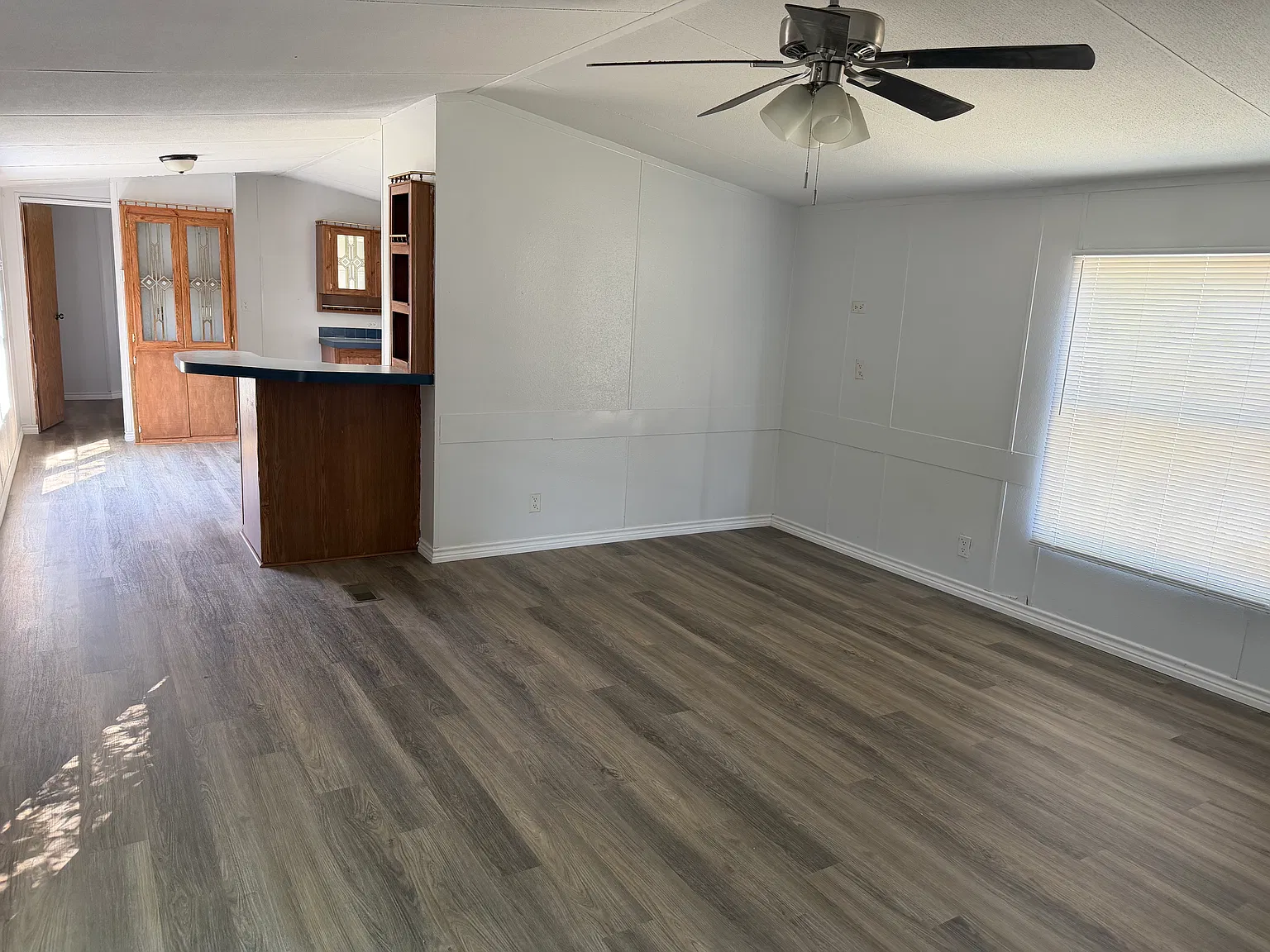 3 bed, 1170 sqft, $945 — Photo 3
