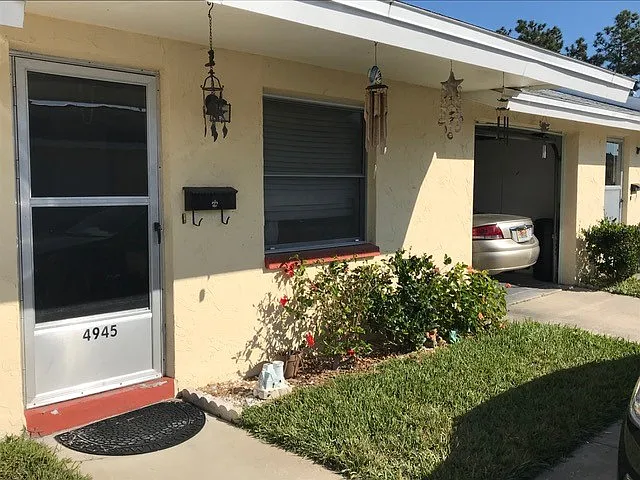 Exterior-One Car Garage
