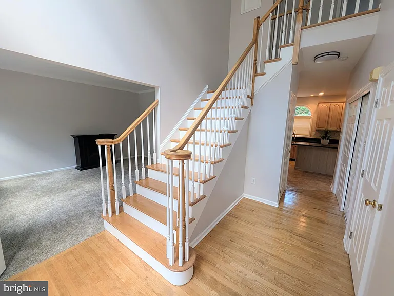 114 Lenape Dr — Photo 3
