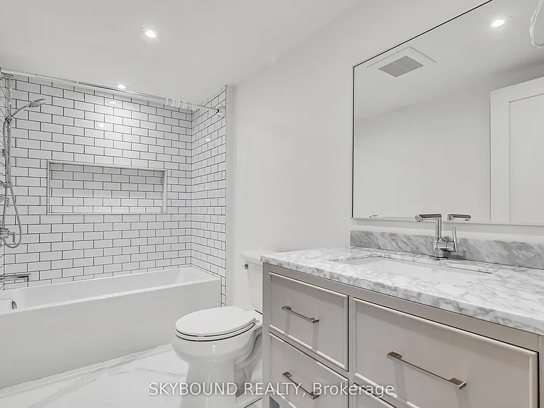 323 Mortimer Ave #B — Photo 28