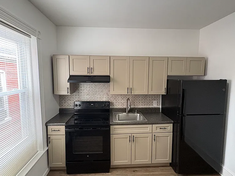 1372 Perkiomen Ave #2 — Photo 4