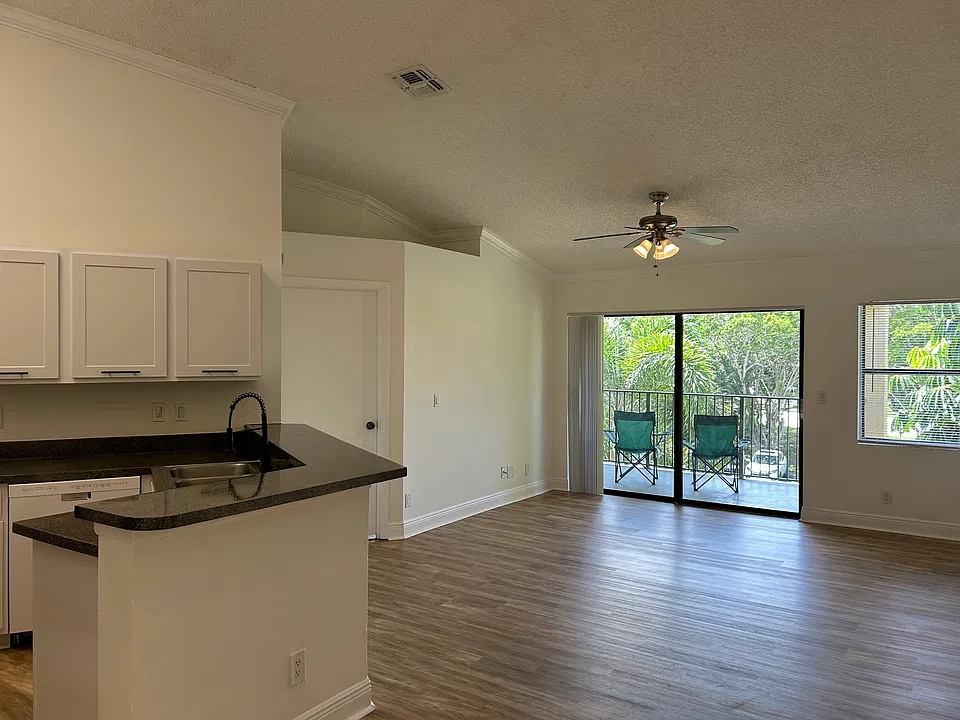 9999 Summerbreeze Dr