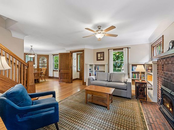 5th image of 1776 Wellesley Ave