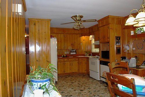3rd image of 314 Hillwood Dr