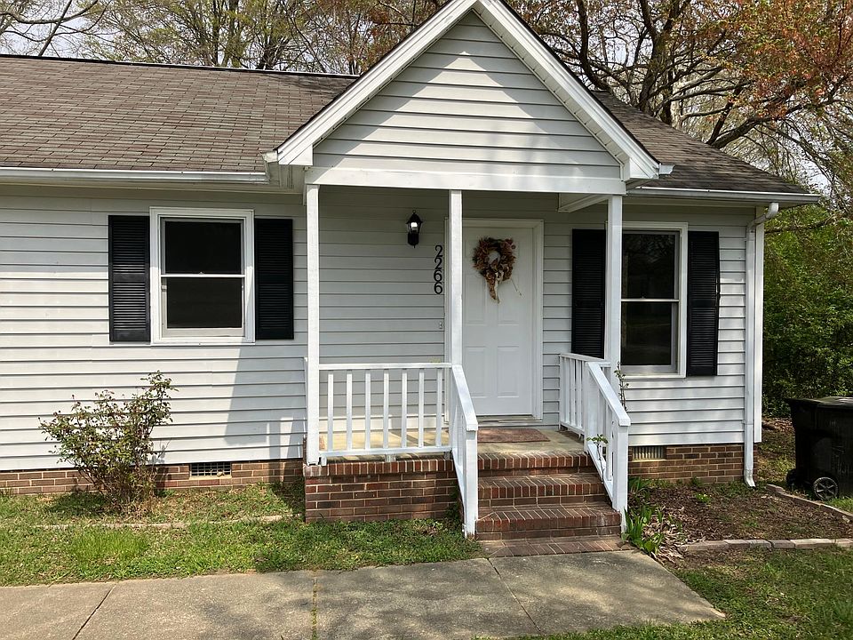 1st image of 2266 Pineknoll Ter
