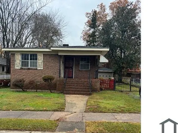 313 60th St, Fairfield, AL 35064