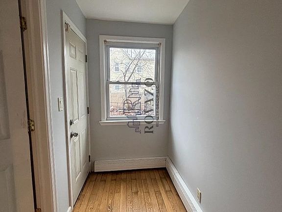 5th image of 451 Alden St Floor 1