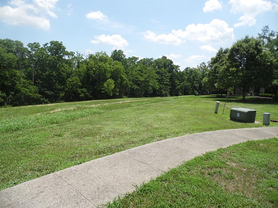 1st image of 229 Crimson Dr