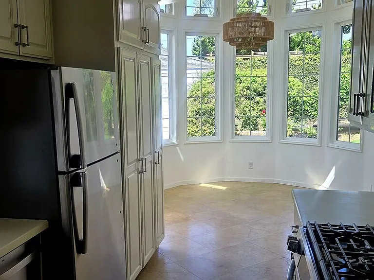 8323 Georgetown Ave — Photo 4