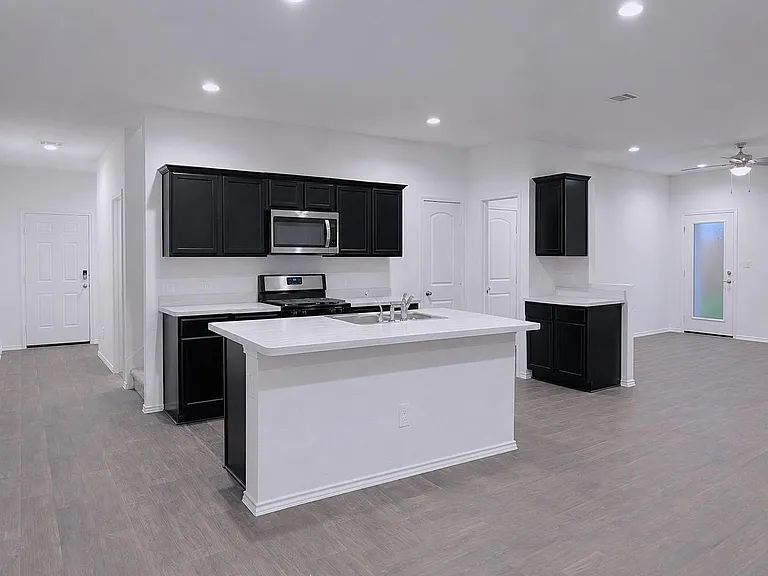 14866 Cypress Hollow Dr — Photo 5