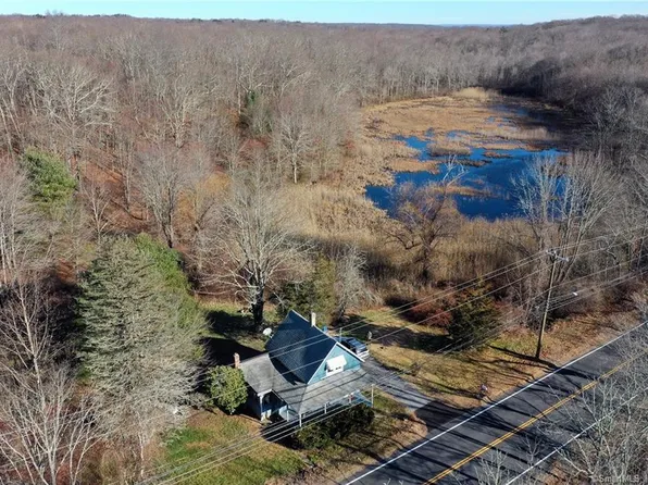 339 Chesterfield Road, Montville, CT 06370