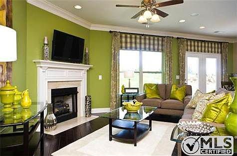 3rd image of 2104 Chaucer Park Ln