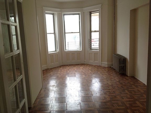 4th image of 3312 Avenue D