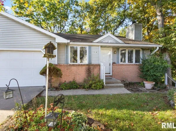 618 Woodland Knolls Rd, Metamora, IL 61548