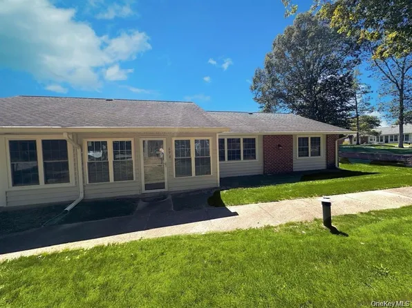 69B Enfield Court #B, Ridge, NY 11961