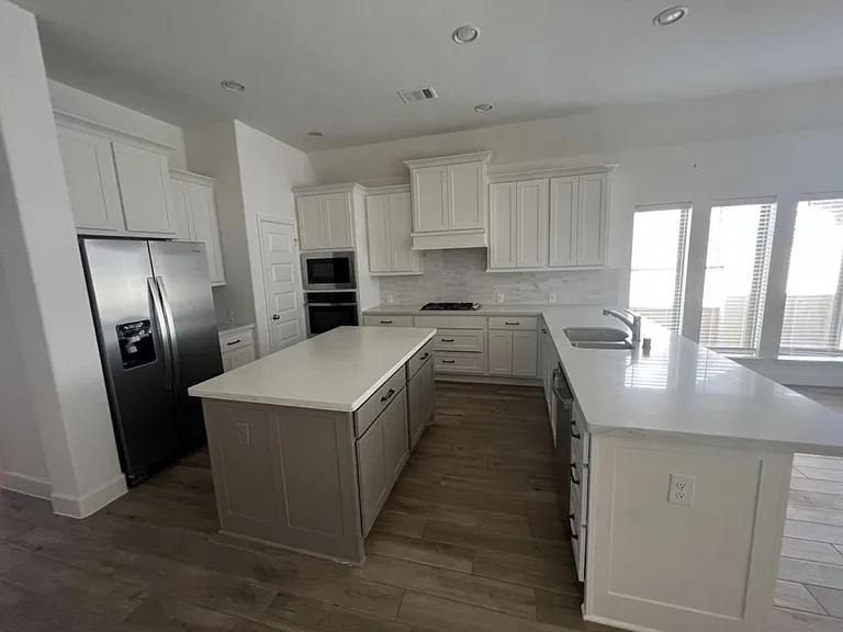 7206 Cordgrass Prairie Ln — Photo 6