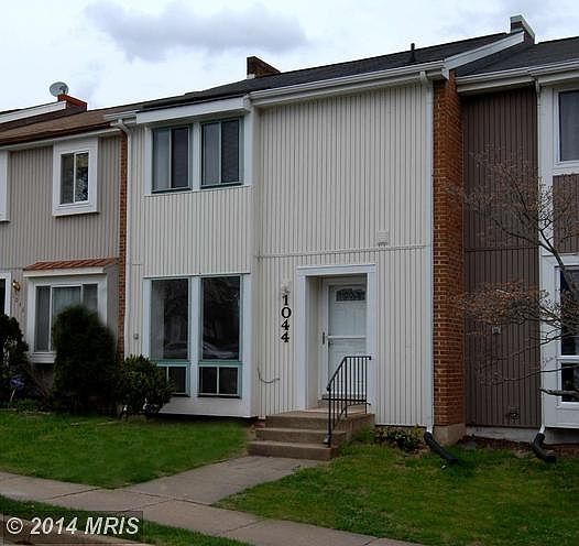 1st image of 1044 Knight Ln