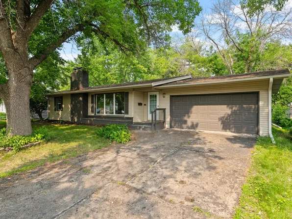 6333 Saint Johns Ave, Edina, MN 55424