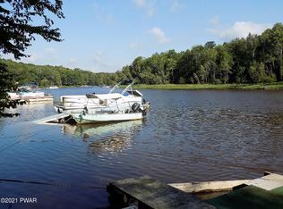 143 River Rd, Greentown, PA 18426