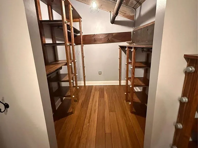 210 Walker St SW #8 — Photo 14