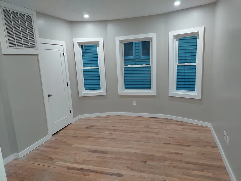 115 Deering Rd — Photo 13