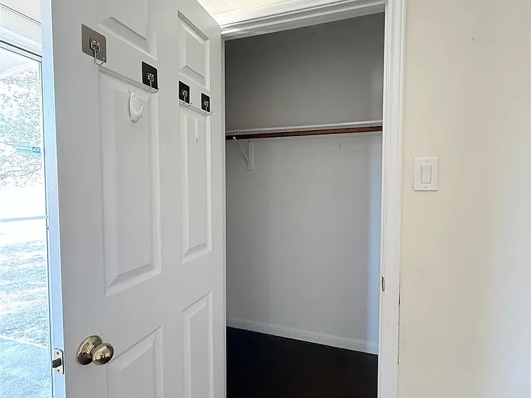 8621 Talyne Chaise Cir #B — Photo 29