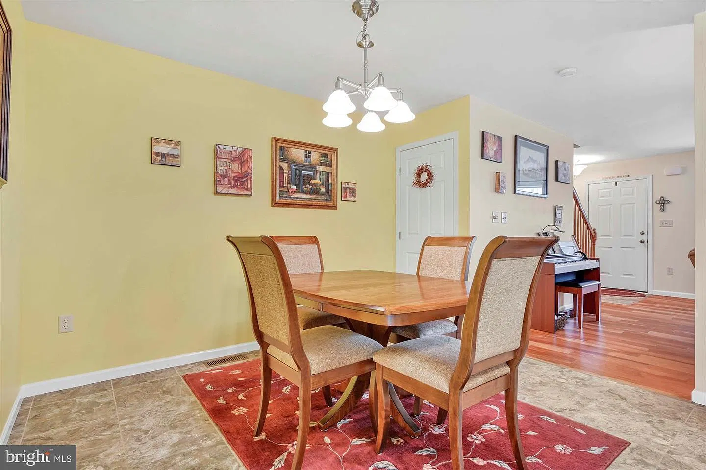 2 bed, 1.5 bath, 1360 sqft, $1,950 — Photo 4