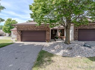 3273 Greenvale Ct, Hudsonville, MI 49426