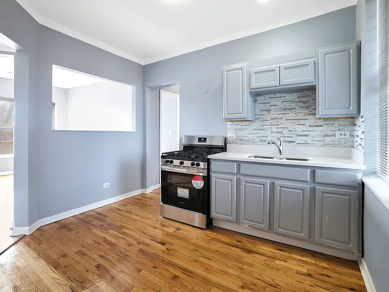 7255 S Calumet Ave — Photo 12