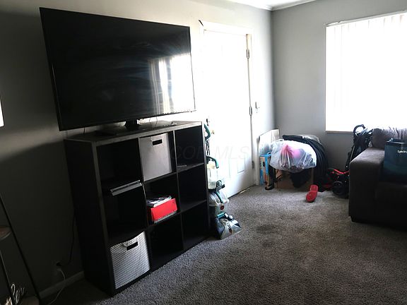 5th image of 97 S Oakley Ave