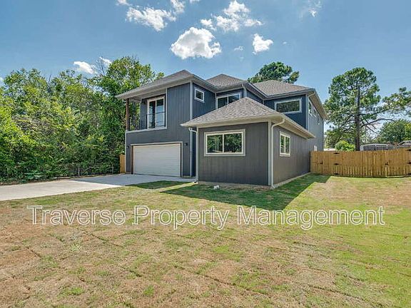 4th image of 1851 Highland Dr E