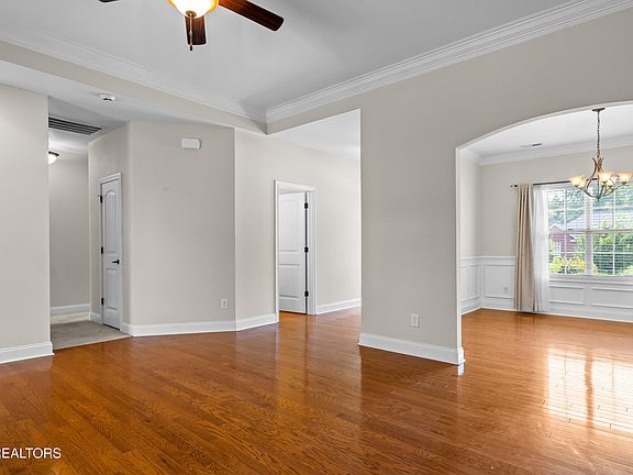 3rd image of 8002 Stone Hollow Dr